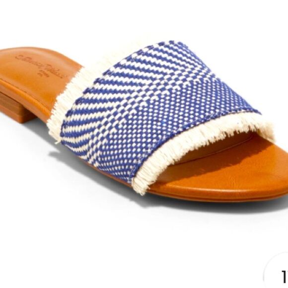 Universal threads cross woven navy and white fringe sandals size 8 - Picture 4 of 4